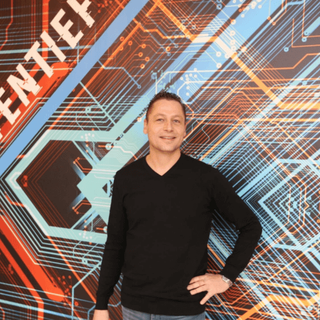 network-company-geschiedenis-foto-krant network-company-geschiedenis-foto-krant